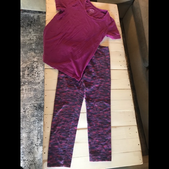 City Streets Pants - City Streets printed Capri workout yoga pants